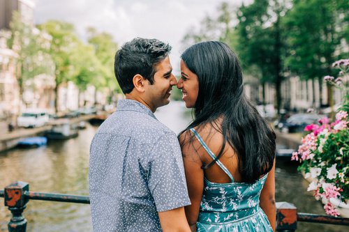 Amsterdam honeymoon photoshoot at The Jordaan