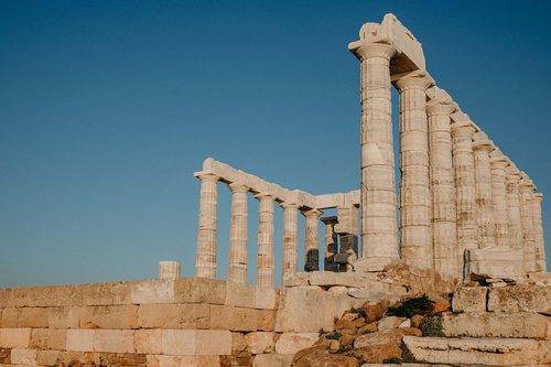 Athens photoshoot at Temple of Poseidon in Sounion 