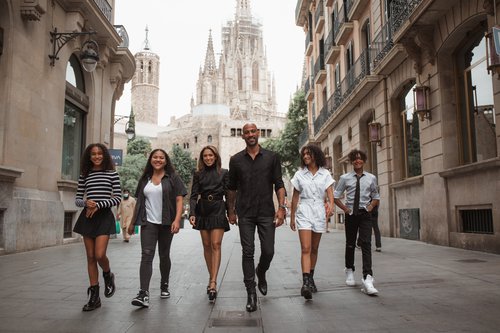 Barcelona family trip photoshoot at The Gothic Quarter