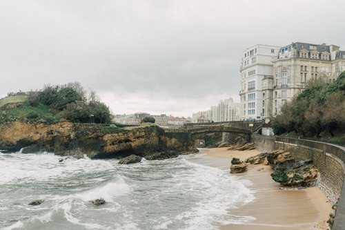 Biarritz photoshoot at Rocher du Basta