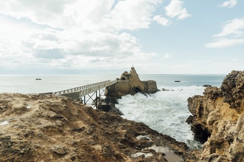 Biarritz photoshoot at Rocher de la Vierge
