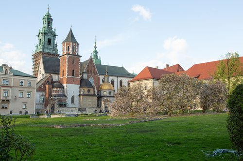 Krakow photoshoot at Wawel Castle Grounds