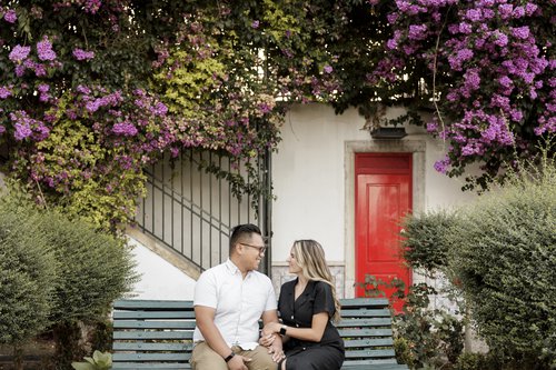 Lisbon anniversary photoshoot at Portas do Sol Square and the streets of Alfama