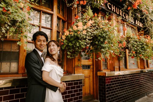 London honeymoon photoshoot at Notting Hill