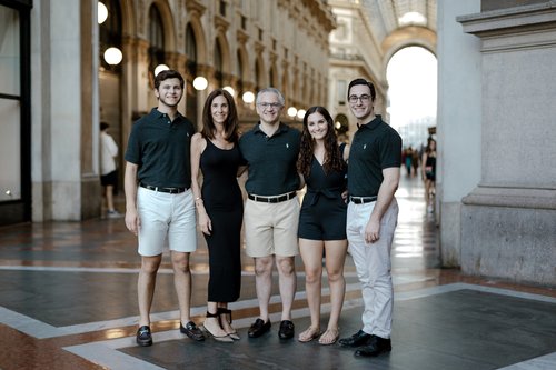Milan photoshoot at Piazza Mercanti   