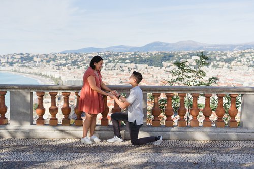 Nice proposal photoshoot at Castle Hill