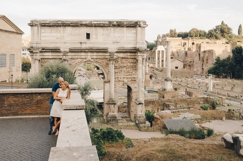 Rome photoshoot at The Roman Forum and Colosseum