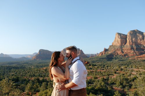 Sedona couples trip photoshoot at Bell Rock Vortex