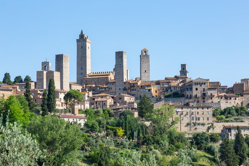 Tuscany photoshoot at San Gimignano