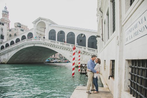 Venice photoshoot at Rialto to San Polo